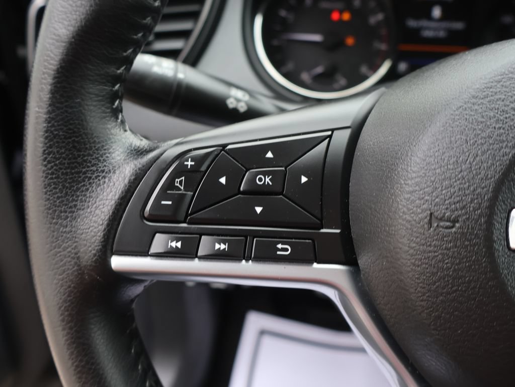 Used 2022 Nissan Rogue Sport SL AWD/4WD image 25