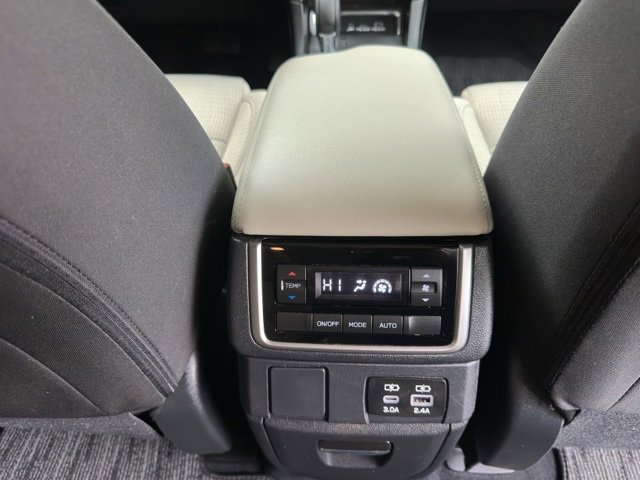 Used 2024 Subaru Ascent Premium w/ Convenience Package image 26
