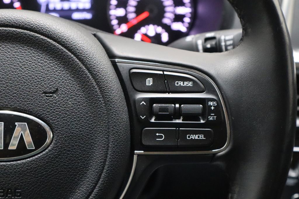 Used 2018 Kia Optima EX image 27