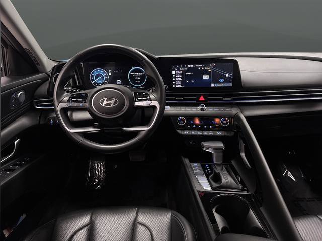 Used 2024 Hyundai Elantra Limited image 5