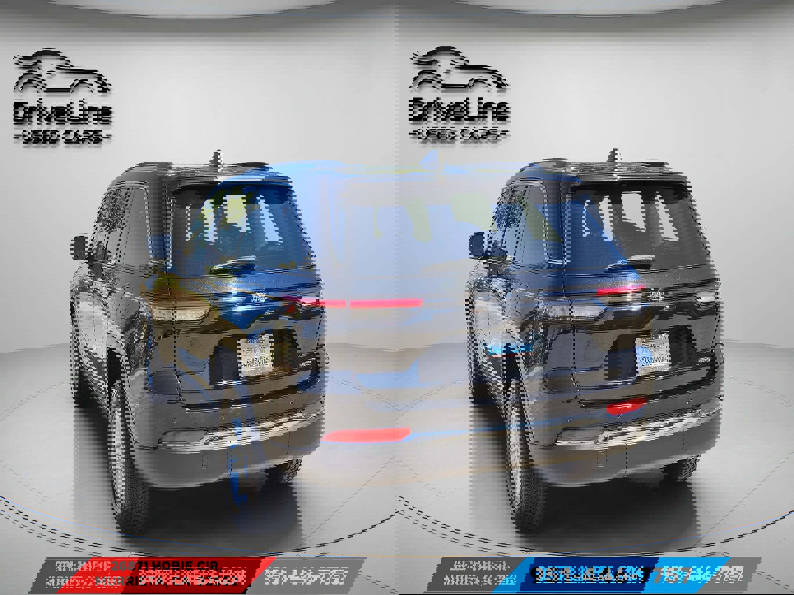 Used 2024 Jeep Grand Cherokee Laredo image 7