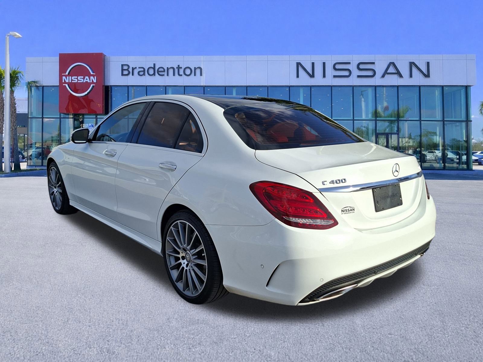 Used 2015 Mercedes-Benz C 400 4MATIC image 7