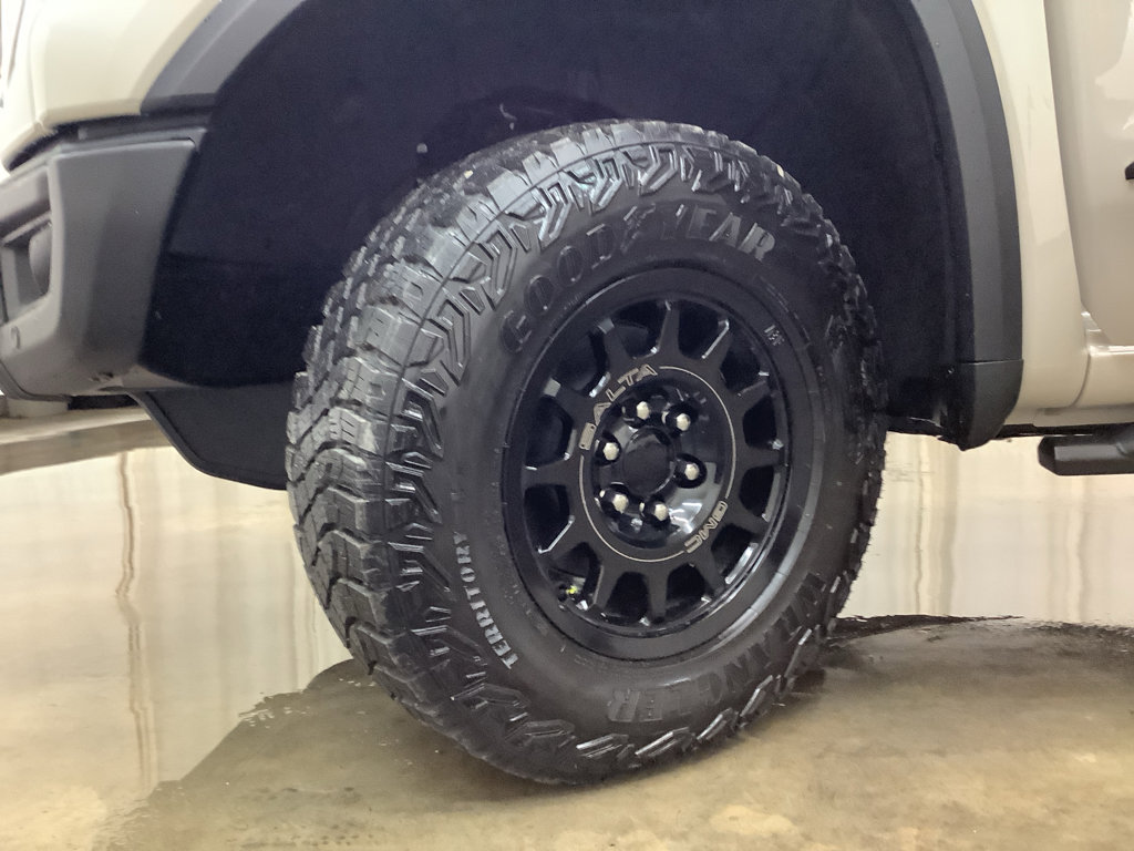 New 2026 GMC Sierra 1500 AT4X w/ AT4X AEV Edition image 34