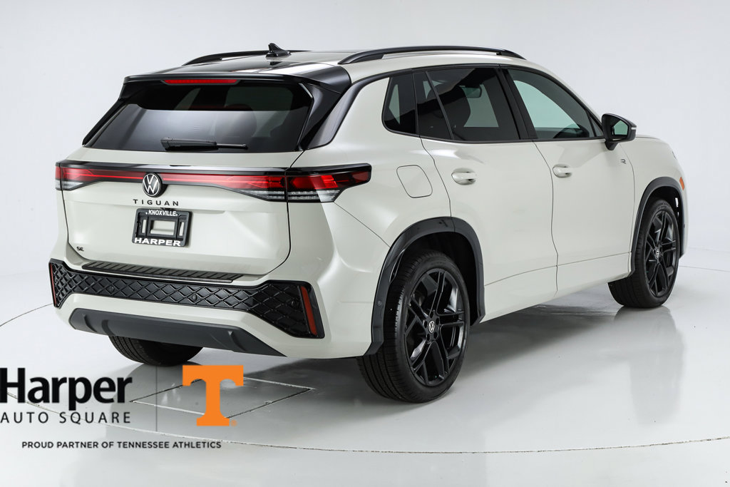 New 2025 Volkswagen Tiguan SE R-Line FWD image 48