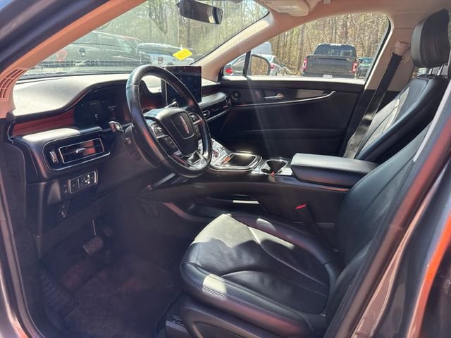 Used 2022 Lincoln Nautilus Reserve w/ Luxury Package AWD/4WD image 9