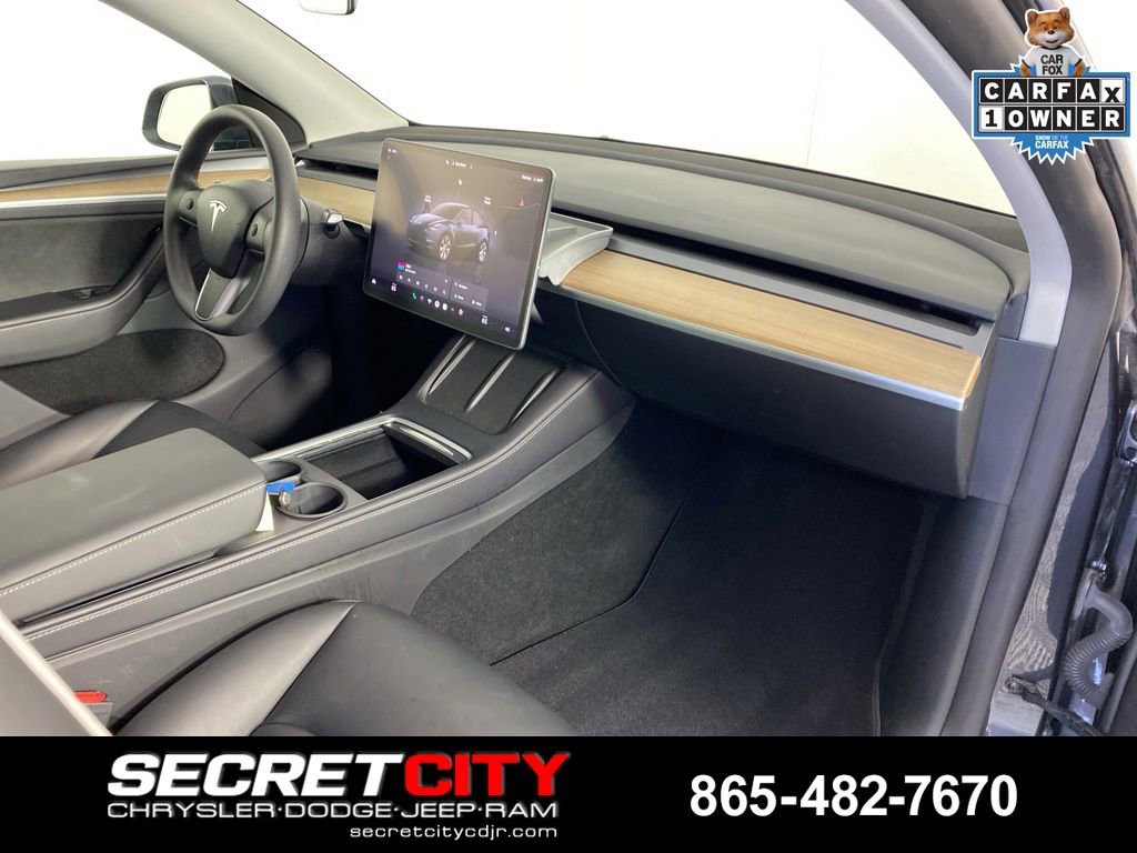Used 2024 Tesla Model Y Long Range AWD/4WD image 30