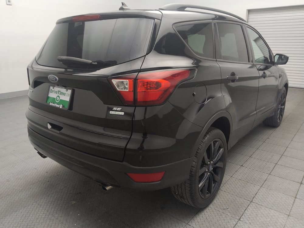 Used 2019 Ford Escape SE FWD image 9