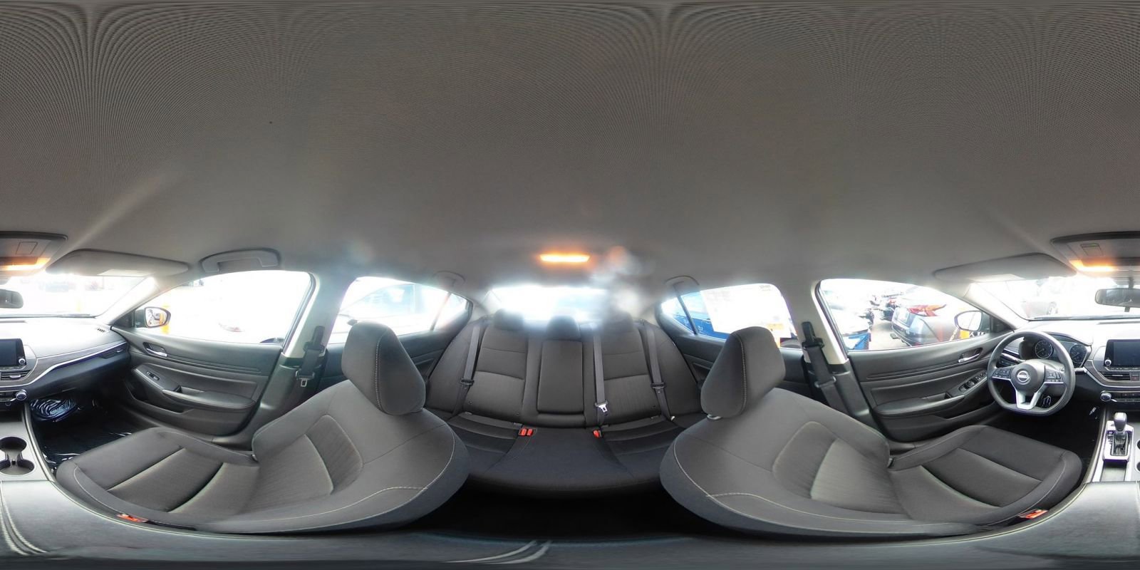 Used 2025 Nissan Altima 2.5 SV image 43