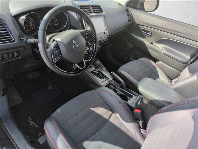 Used 2025 Mitsubishi Outlander Sport SE image 12