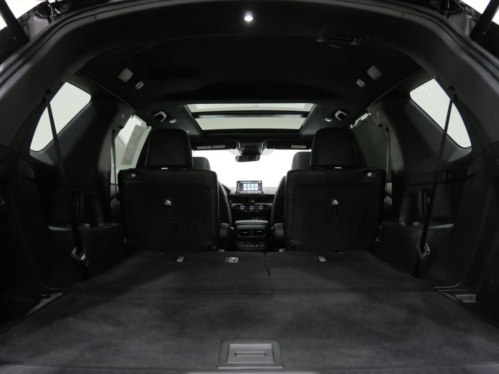 Used 2025 Honda Pilot TrailSport image 30