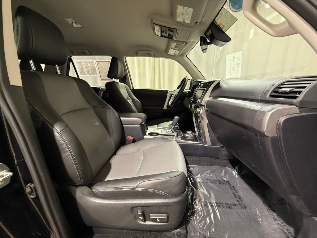 Certified 2024 Toyota 4Runner SR5 Premium AWD/4WD image 21