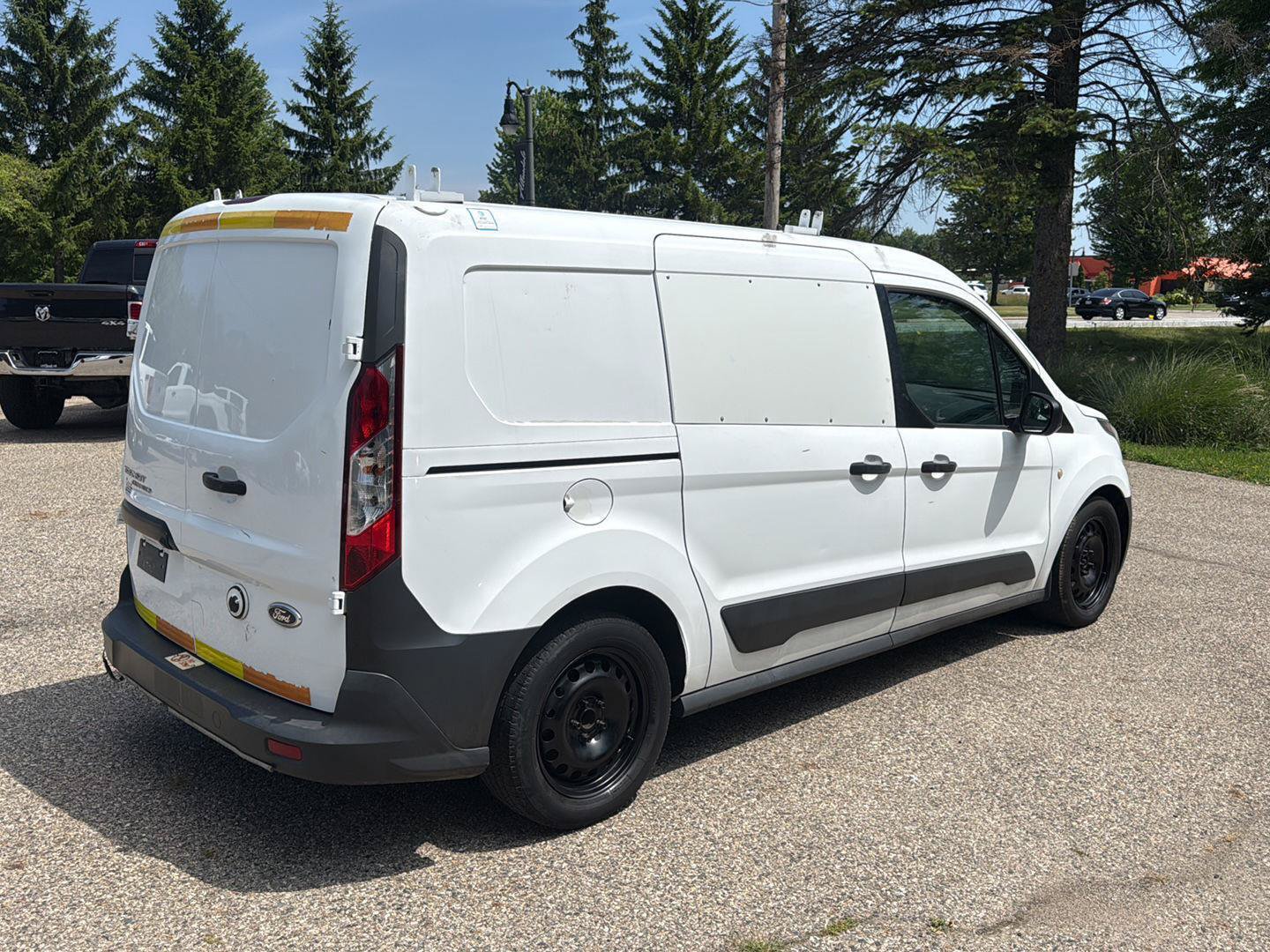 Used 2016 Ford Transit Connect XL FWD image 25