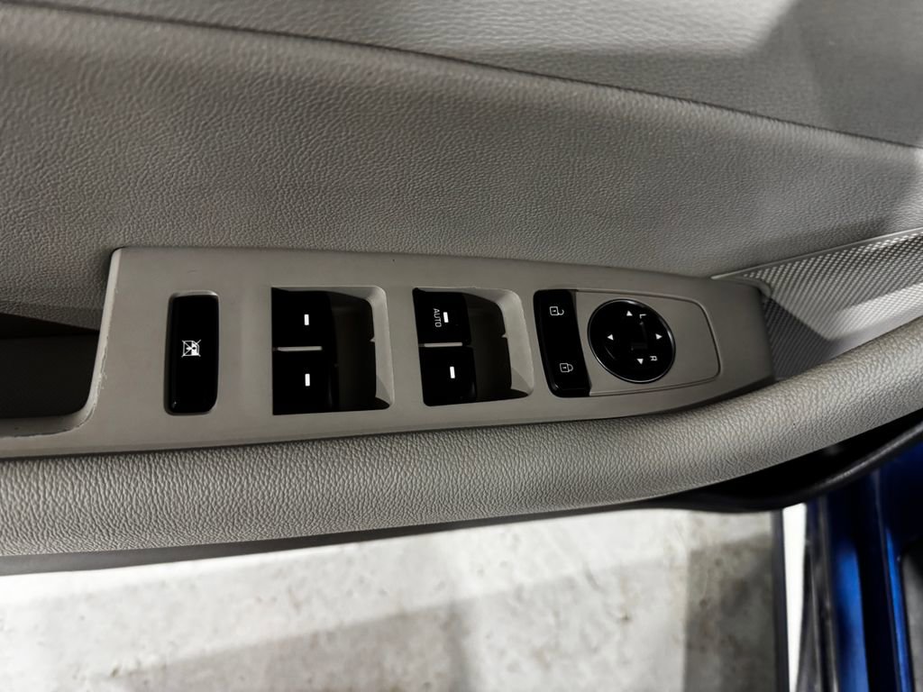 Used 2017 Hyundai Sonata Sport w/ Value Edition Package 02 FWD image 16