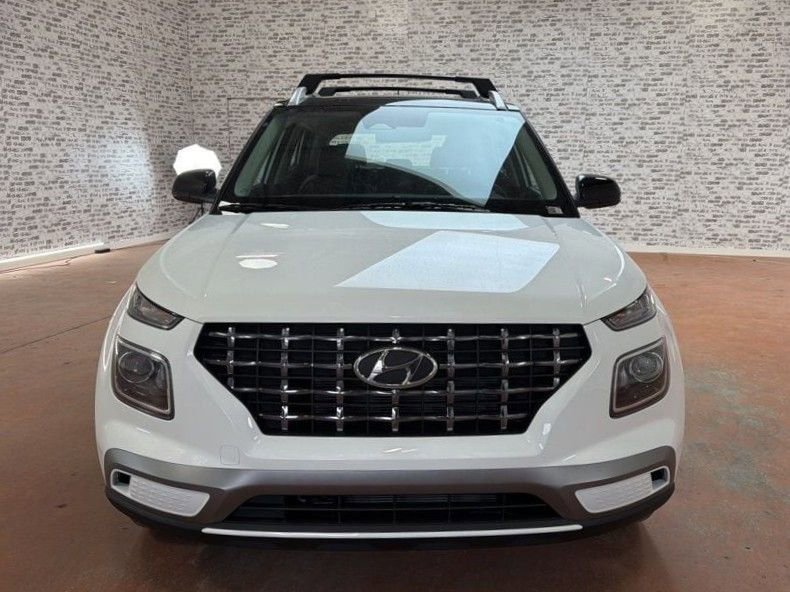 New 2026 Hyundai Venue SEL image 2