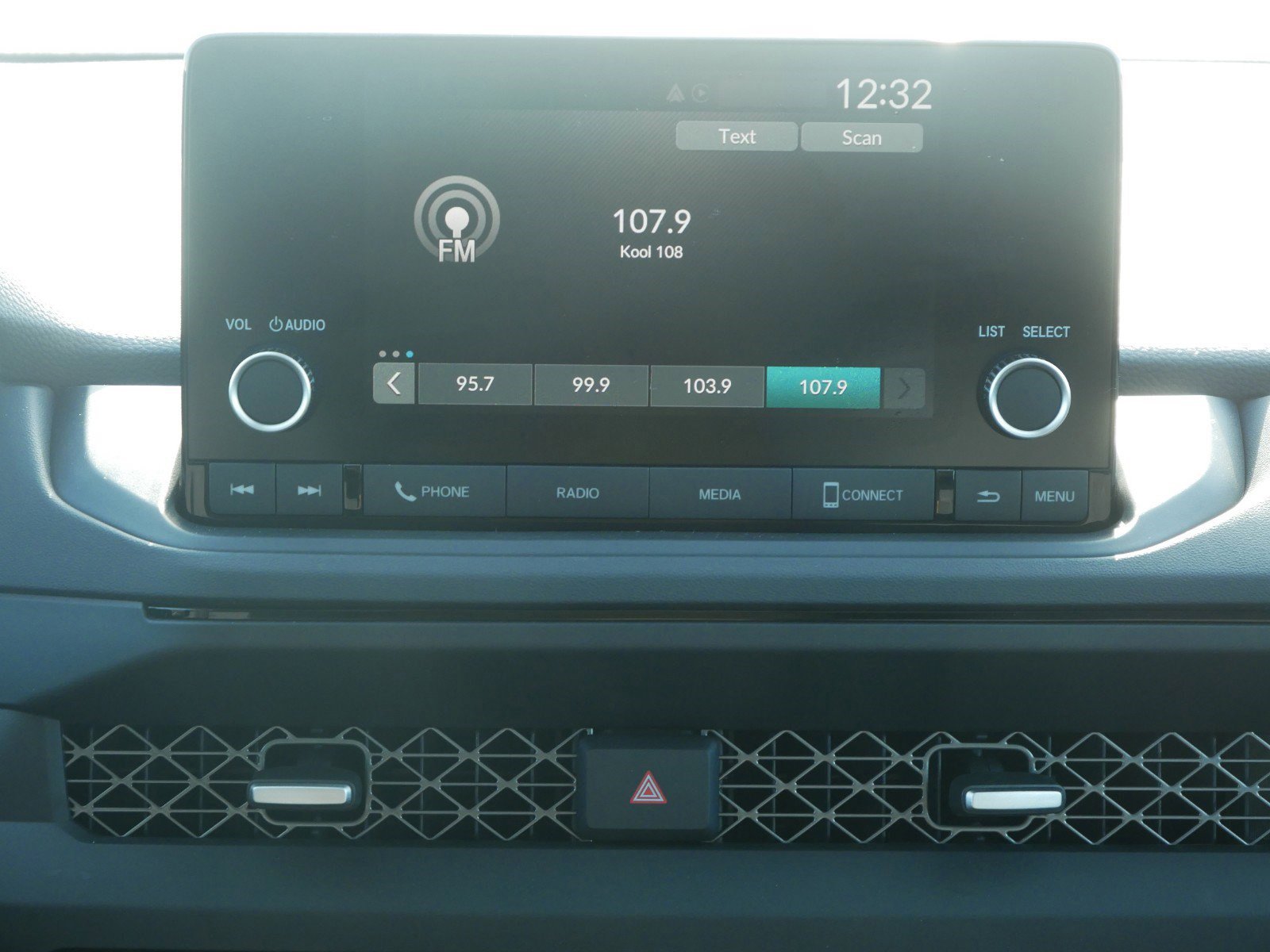 New 2025 Honda Accord SE image 8