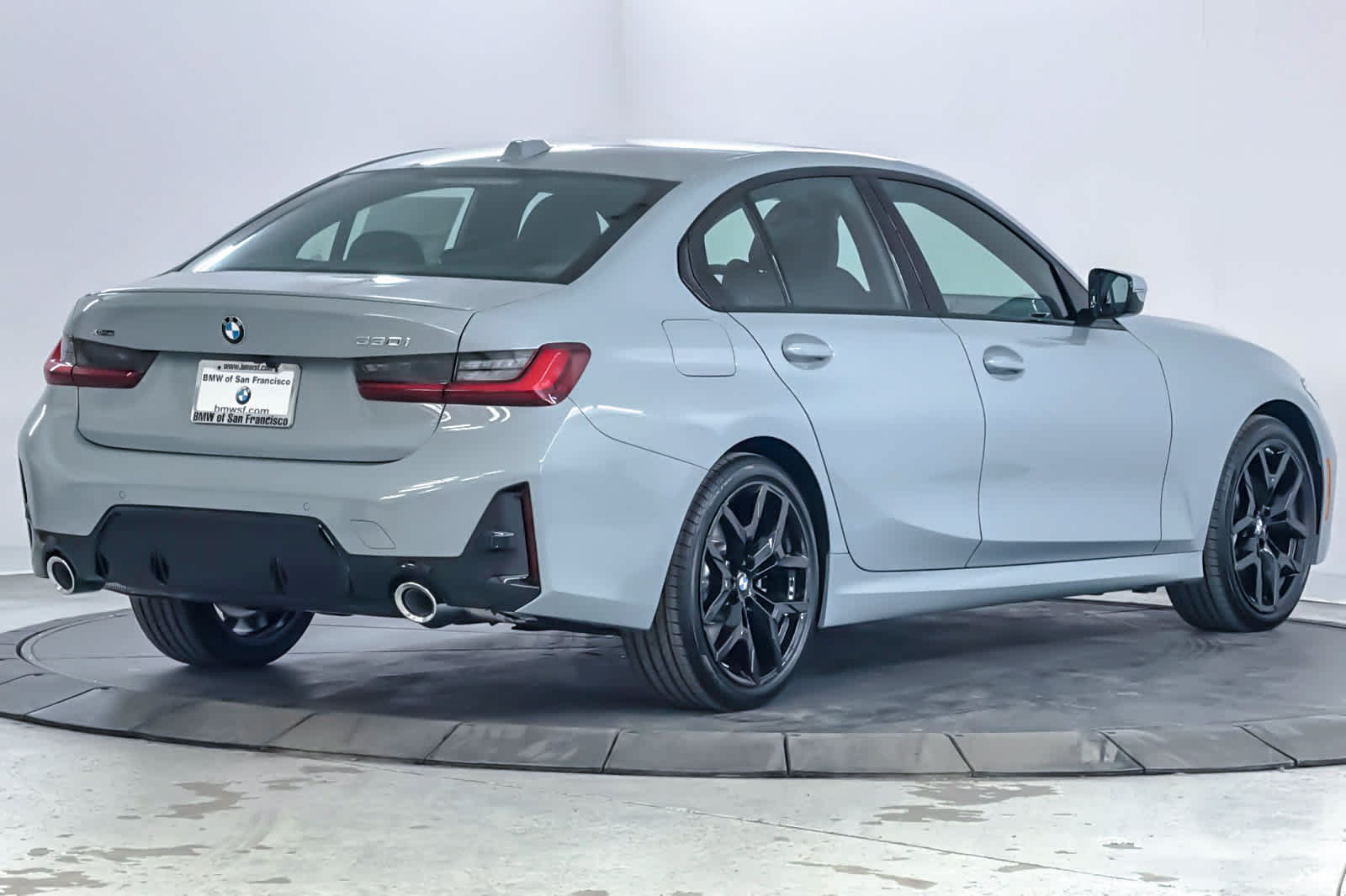 New 2026 BMW 330i xDrive Sedan w/ M Sport Package AWD/4WD image 2