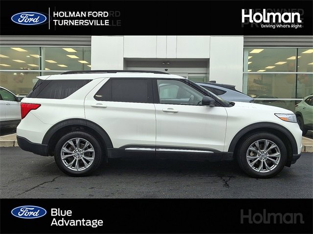 Certified 2022 Ford Explorer XLT w/ Equipment Group 202A image 1