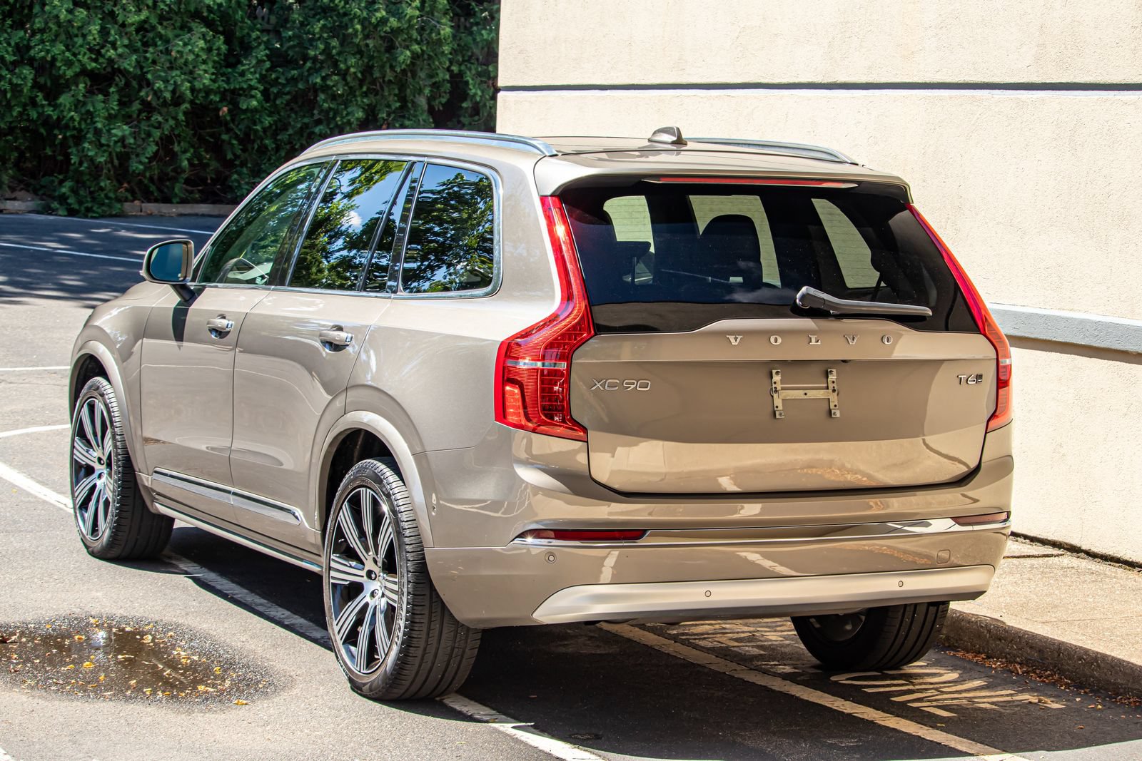 Used 2022 Volvo XC90 T6 Inscription w/ Advanced Package AWD/4WD image 6