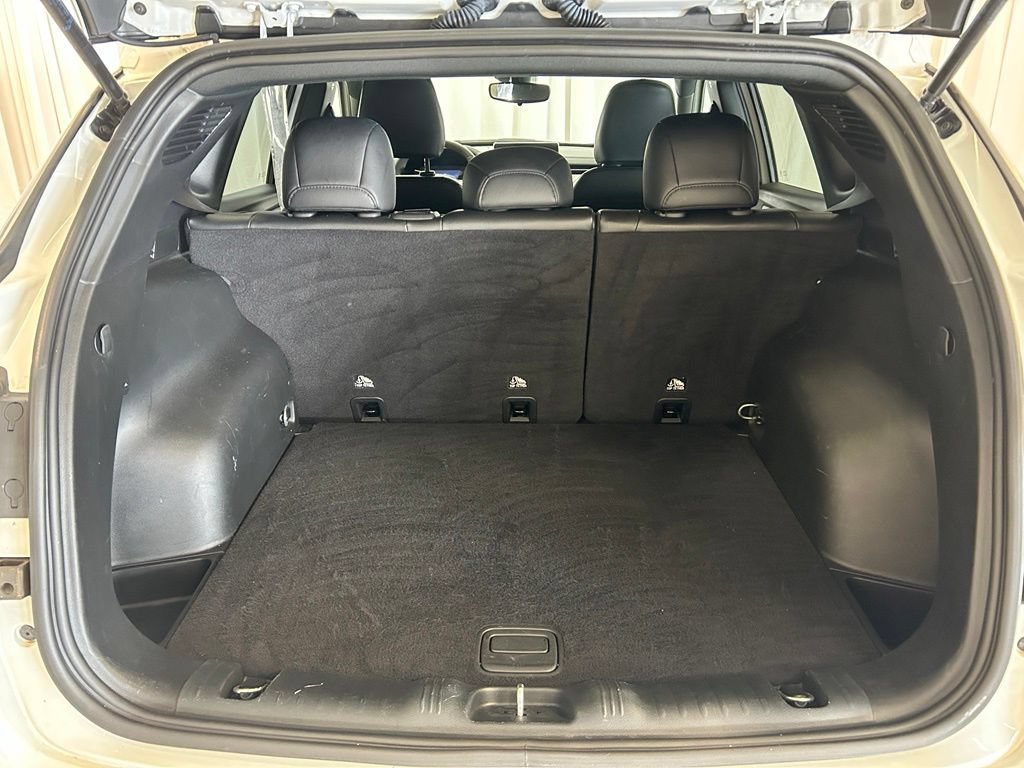 Used 2023 Jeep Compass Latitude AWD/4WD image 27