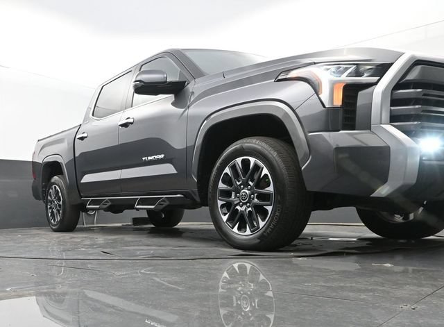 Used 2024 Toyota Tundra Limited AWD/4WD image 24