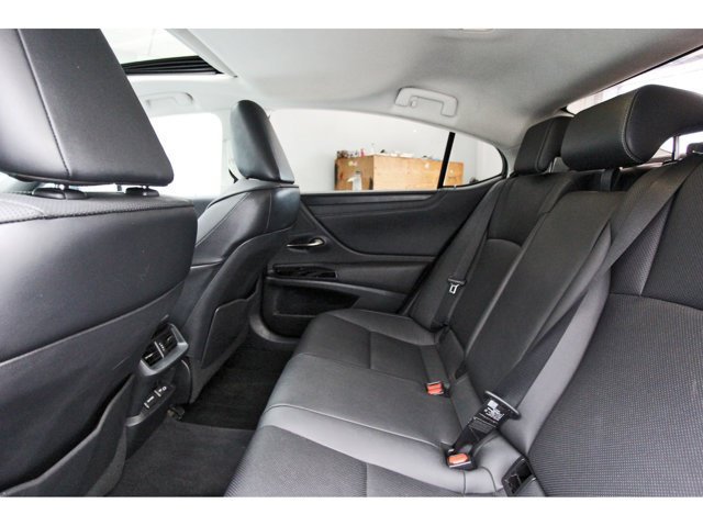 Used 2022 Lexus ES 350 w/ Premium Package FWD image 10