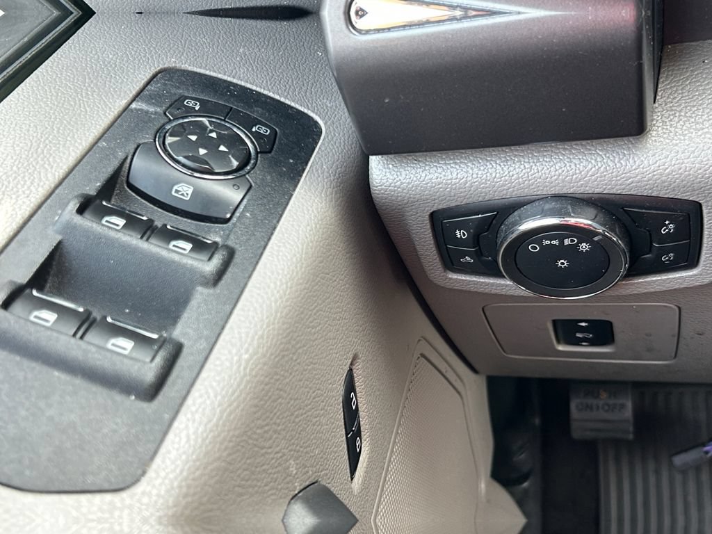 Used 2015 Ford F150 XLT w/ Equipment Group 301A Mid RWD image 22