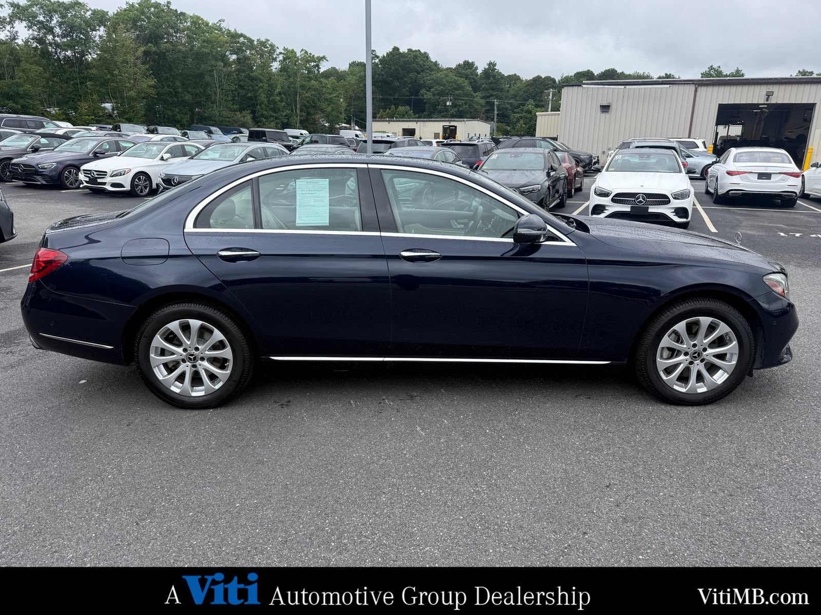 Used 2019 Mercedes-Benz E 300 4MATIC image 9