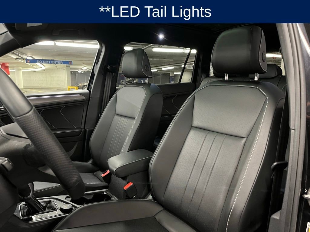 Used 2024 Volkswagen Tiguan SE R-Line image 18