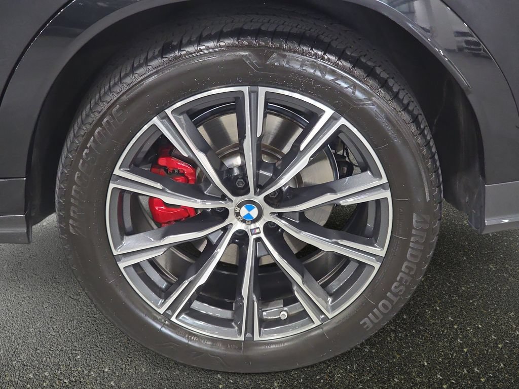 Certified 2025 BMW X6 xDrive40i w/ Premium Package AWD/4WD image 27