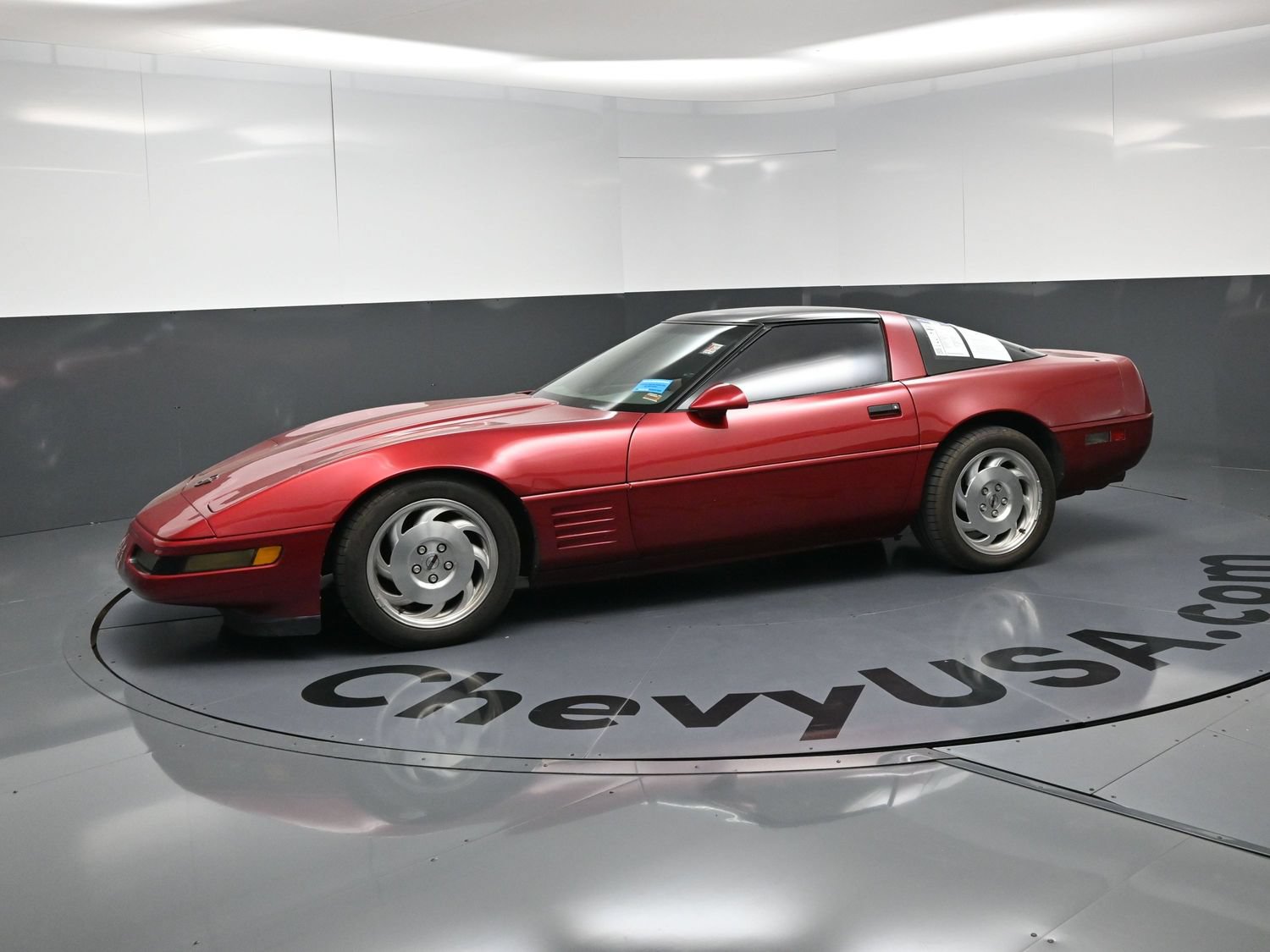 Used 1994 Chevrolet Corvette Coupe RWD image 12
