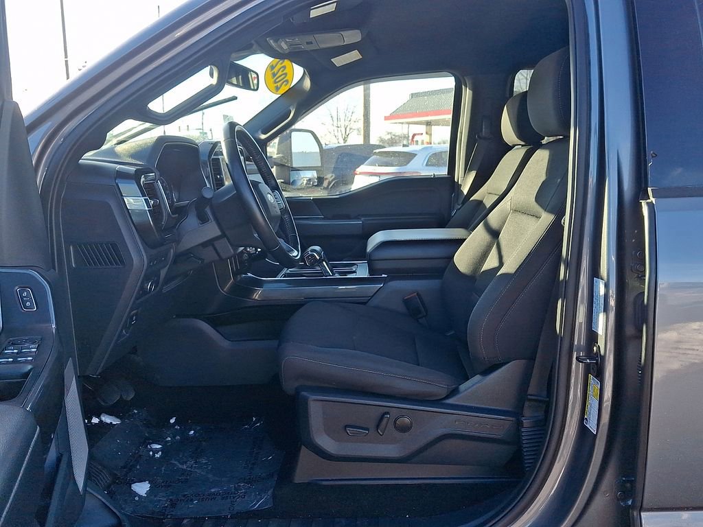 Used 2022 Ford F150 XLT w/ Equipment Group 302A High image 16