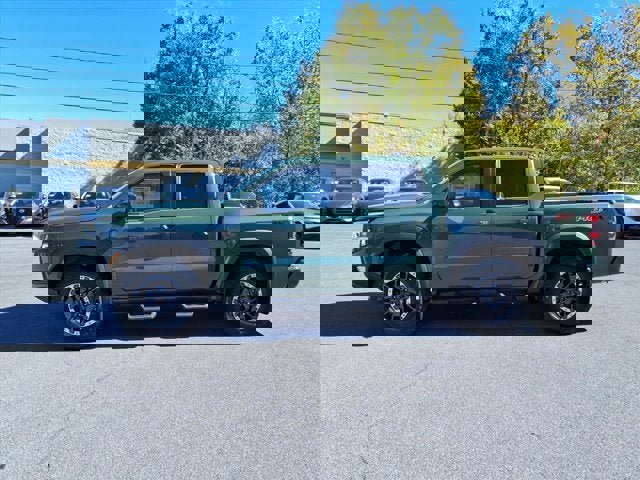 New 2026 Nissan Frontier PRO-4X image 2