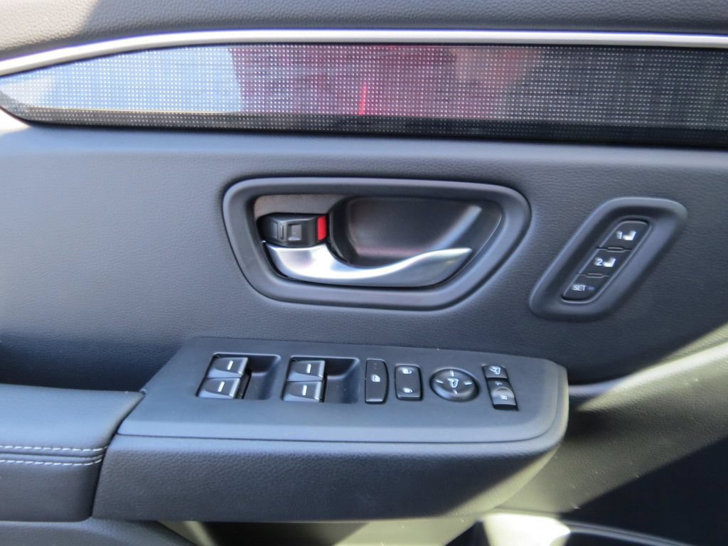 Used 2025 Honda Pilot Elite image 22