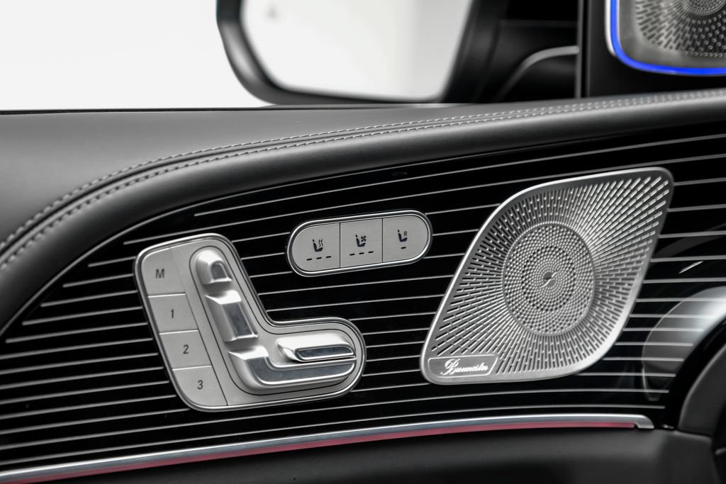 Used 2021 Mercedes-Benz Maybach GLS 600 4MATIC image 50