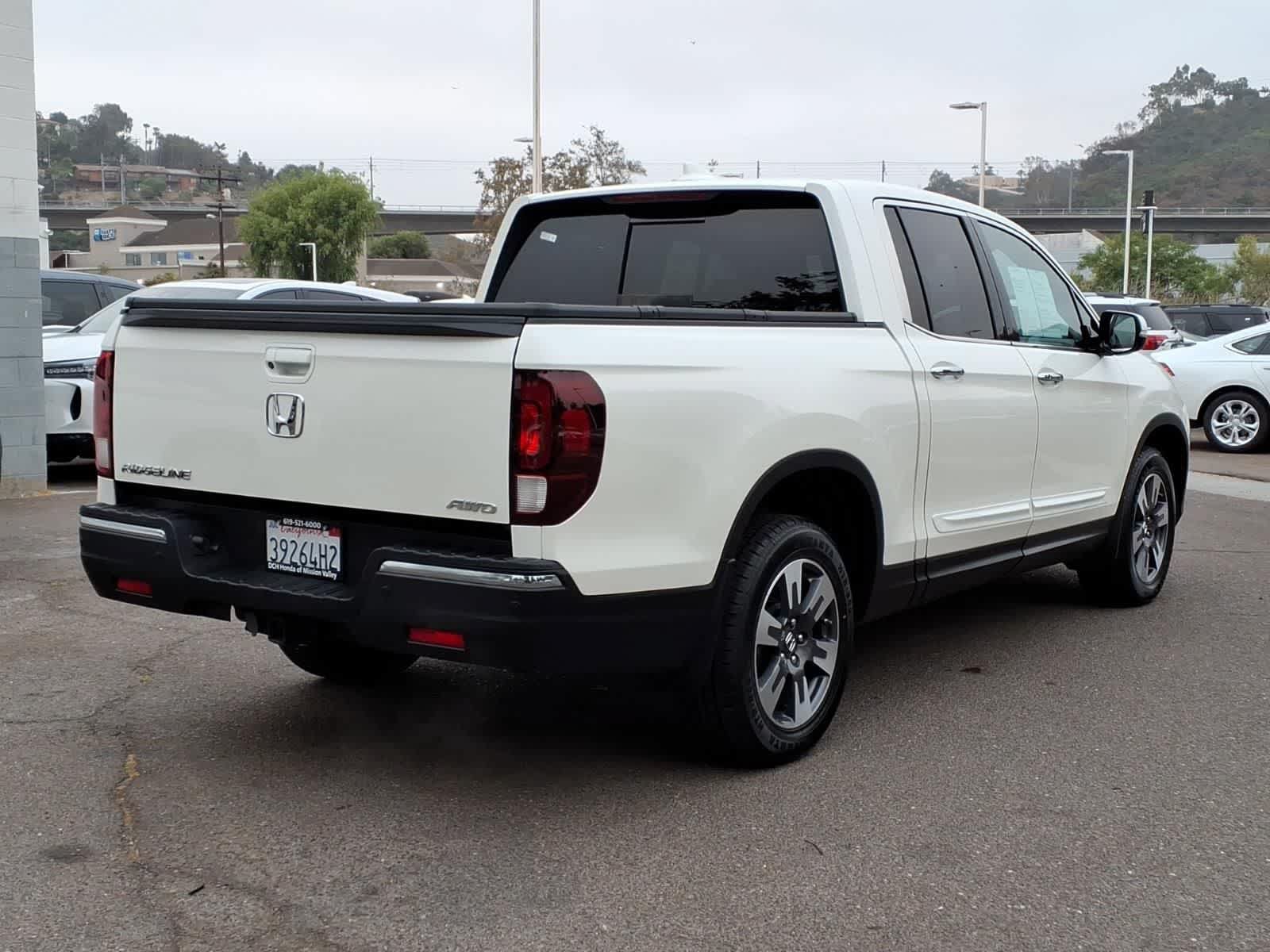 Used 2017 Honda Ridgeline RTL-E image 4