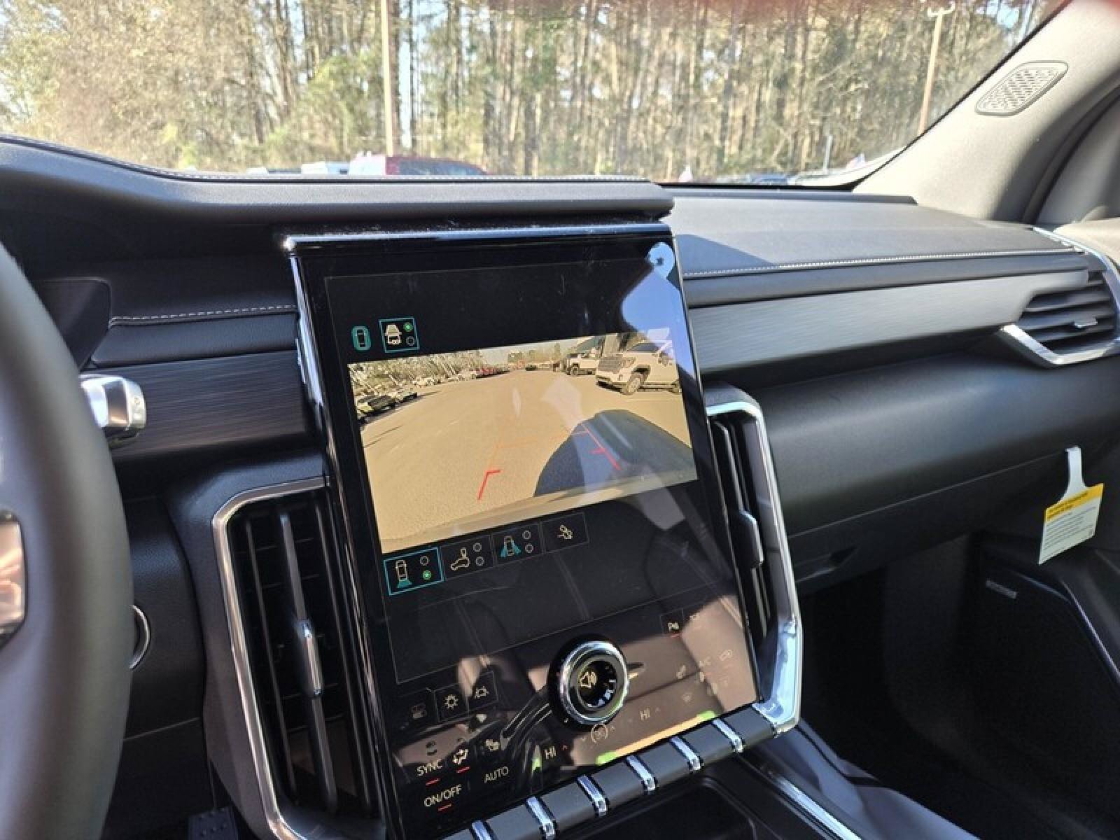 New 2026 GMC Acadia Elevation w/ Elevation Premium Package FWD image 17