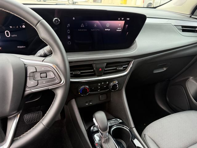Used 2025 Buick Encore GX Preferred image 21