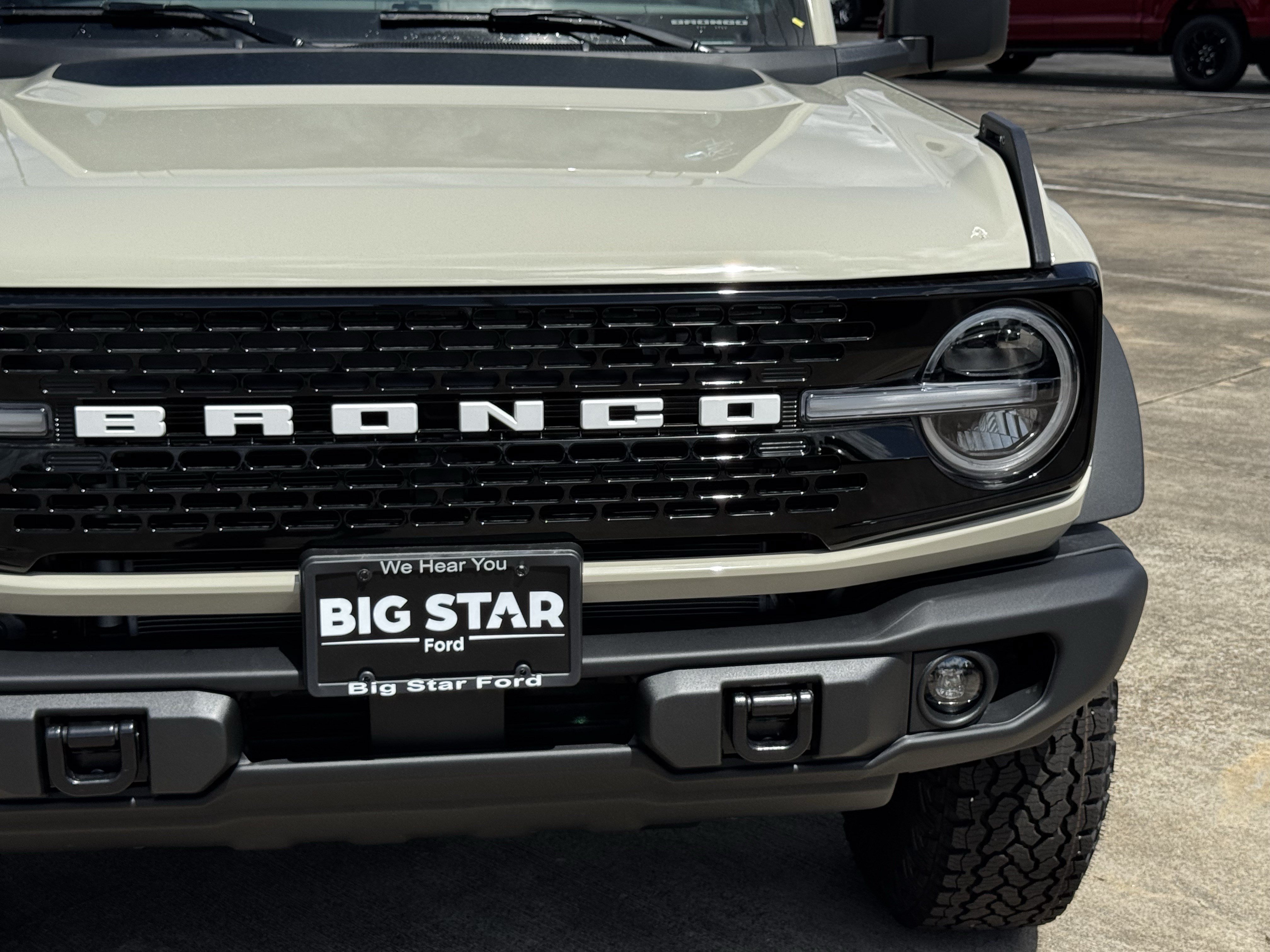 New 2026 Ford Bronco Badlands w/ Black Appearance Package AWD/4WD image 5