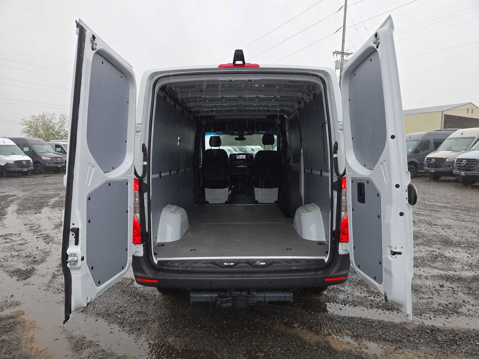 Used 2026 Mercedes-Benz Sprinter 2500 image 17