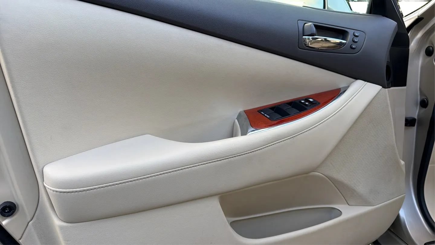 Used 2010 Lexus ES 350 FWD image 39