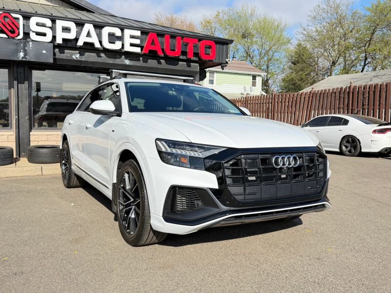 Used 2023 Audi Q8 Premium Plus AWD/4WD image 4
