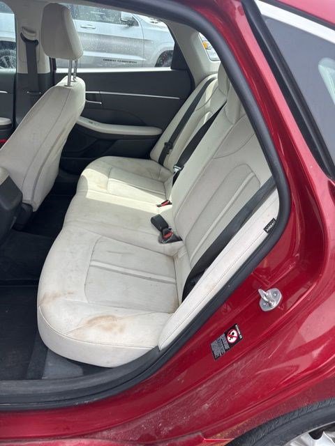 Used 2023 Hyundai Sonata SE w/ Cargo Package FWD image 14