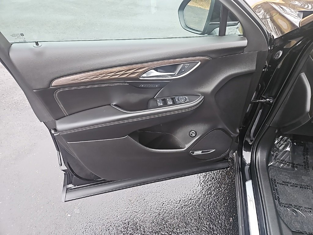 Used 2023 Buick Envision Avenir image 14