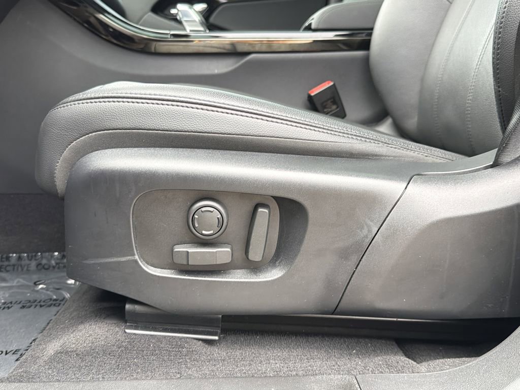 Used 2024 Land Rover Range Rover Evoque Dynamic SE image 21