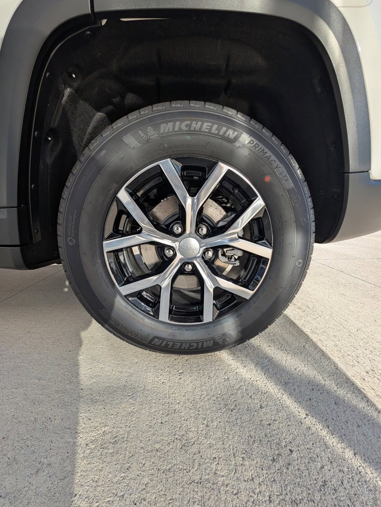 New 2025 Jeep Grand Cherokee Limited image 42