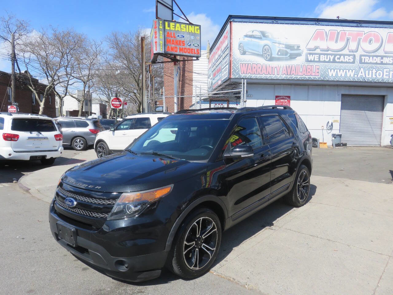 Used 2015 Ford Explorer Sport image 2