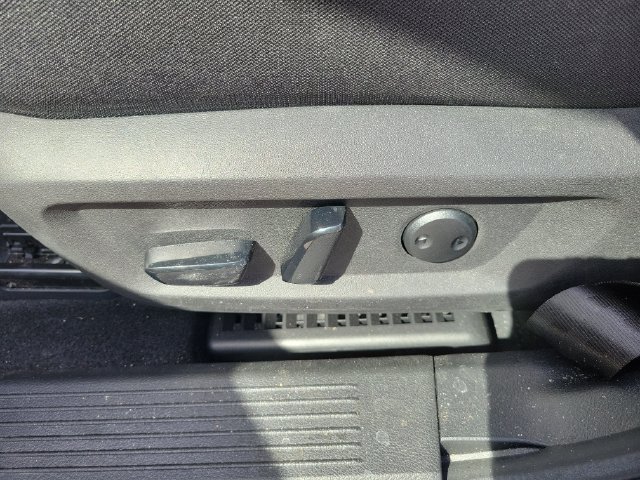 Certified 2023 Nissan Rogue SV FWD image 20