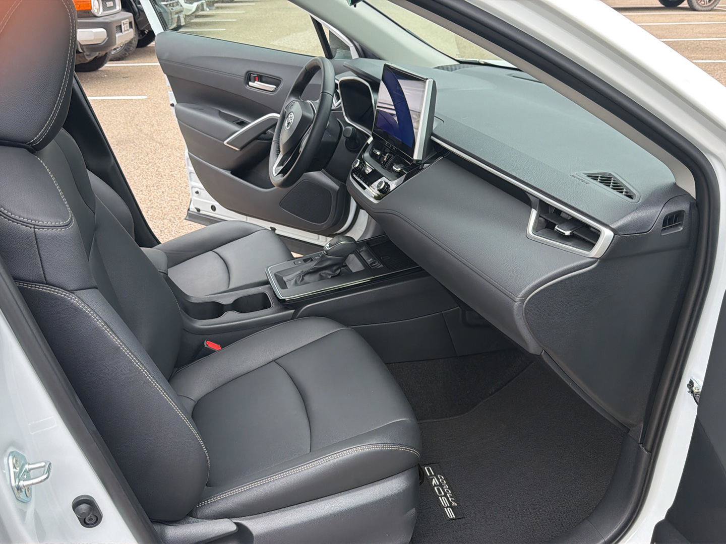 Certified 2026 Toyota Corolla Cross XLE FWD image 18