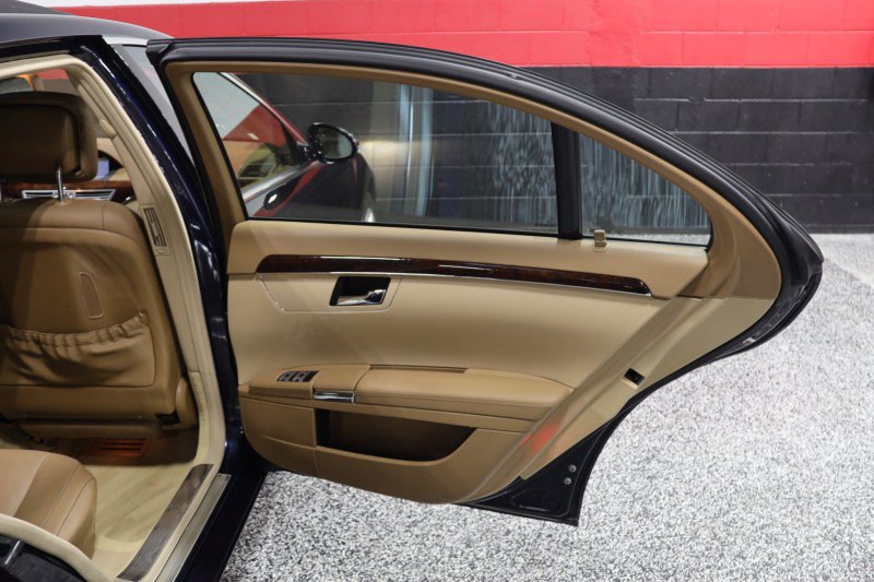 Used 2007 Mercedes-Benz S 550 4MATIC image 45