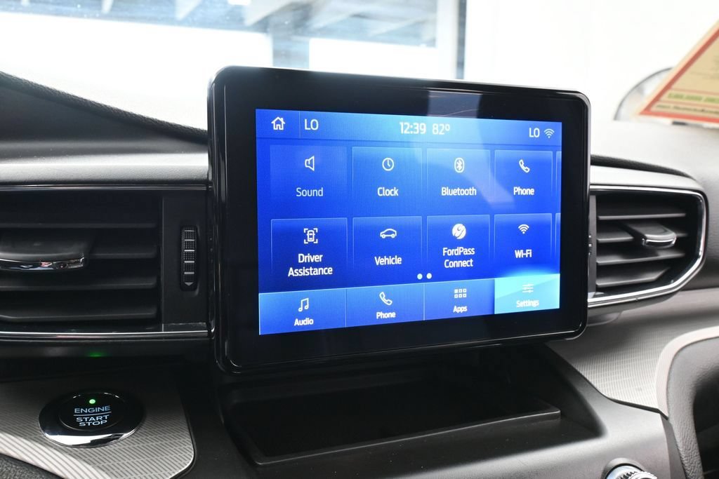 Used 2020 Ford Explorer XLT w/ Equipment Group 202A AWD/4WD image 18